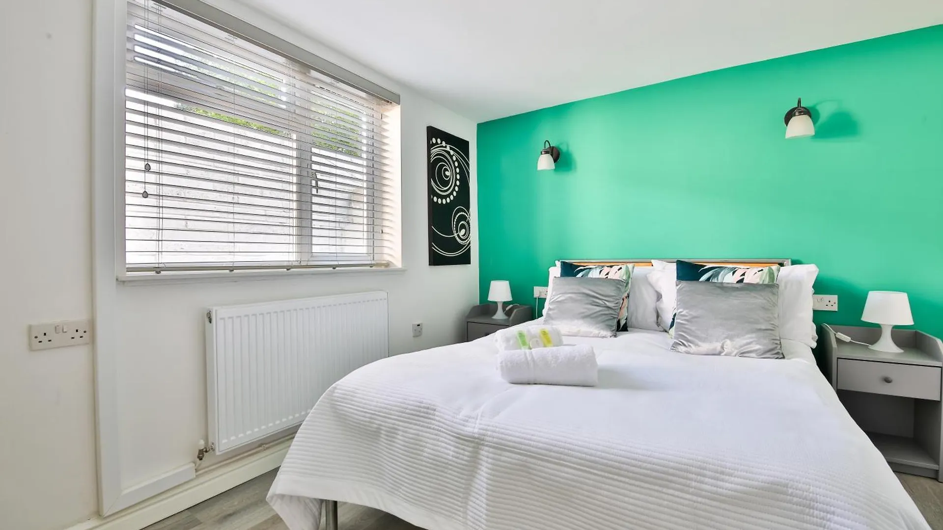 Apartment 2 Bedroom Flat Near Cardiff City